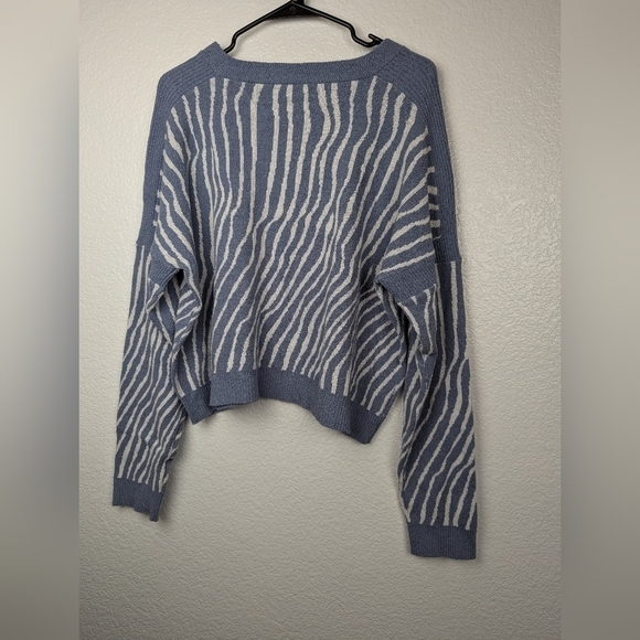 NWOT spiritual gangster zebra stripe sweater - Picture 3 of 3